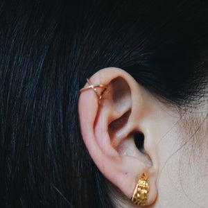 Crisscross Ear cuff