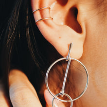Load image into Gallery viewer, Dual Line Ear Cuff