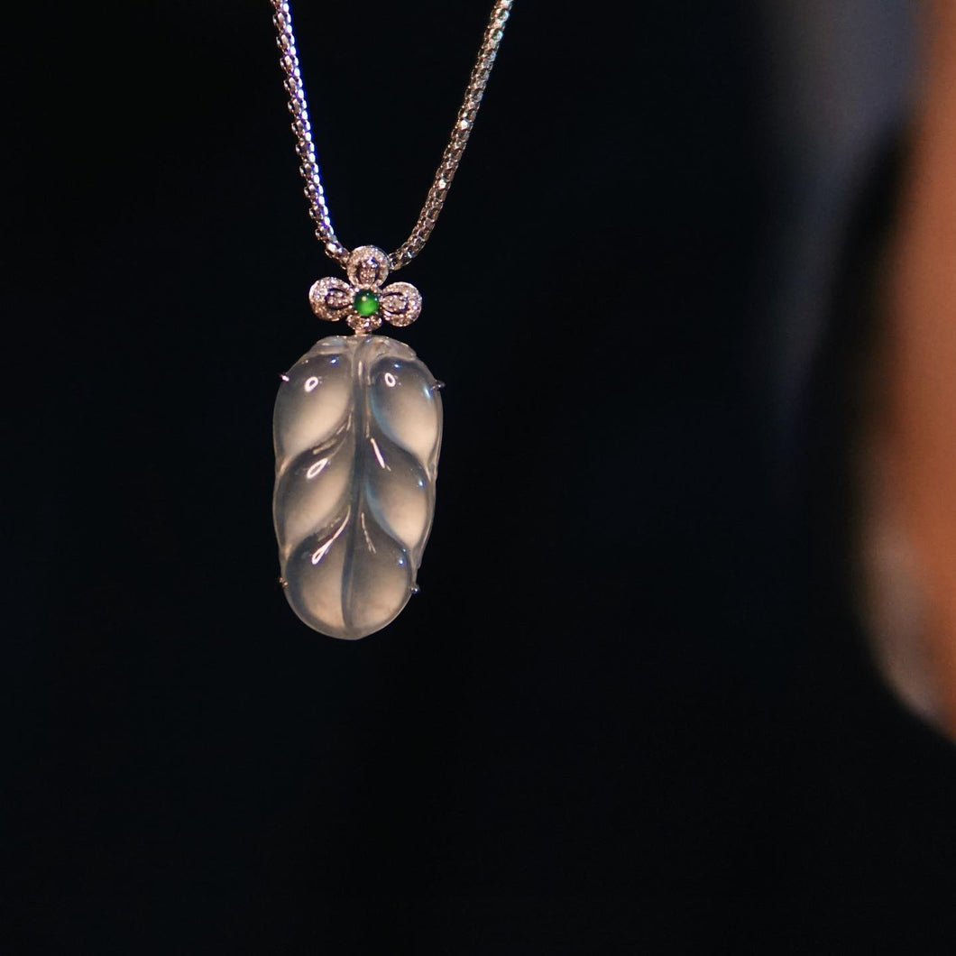 Icy Leaf Motif Jade Pendant