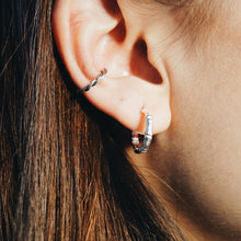 Load image into Gallery viewer, Spiral Ear Cuff