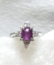 Load image into Gallery viewer, Purple Star Sapphire Ring