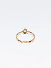 Load image into Gallery viewer, Oval Natural Apple Green Sapphire Ring in Rose Gold