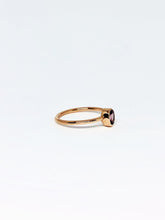 Load image into Gallery viewer, Oval Natural Grape Sapphire Ring in Rose Gold