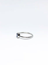 Load image into Gallery viewer, Oval Natural Light Blue Sapphire Ring in White Gold