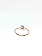 Load image into Gallery viewer, Oval Natural Light Purplish Blue Sapphire Ring in Rose Gold