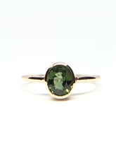 Load image into Gallery viewer, 0.88 ctw Oval Natural Forest Green Sapphire Ring in Rose Gold