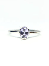 Load image into Gallery viewer, Oval Natural Lilac Sapphire Ring in White Gold