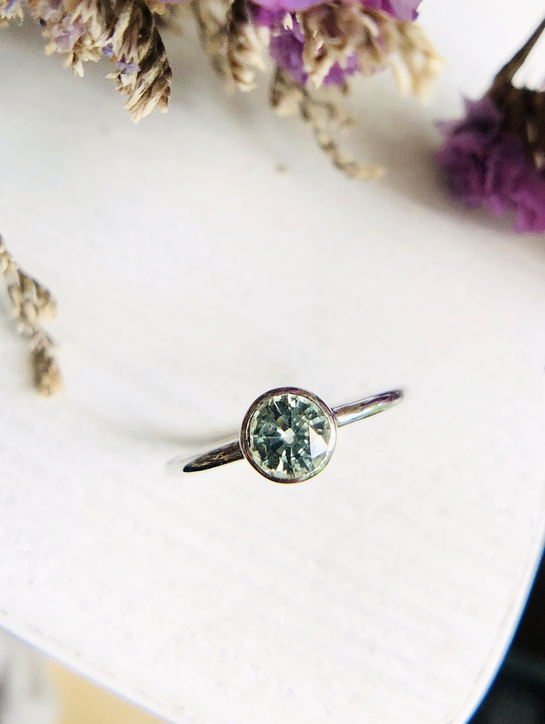 Round Natural Colour change Green Sapphire Ring in White Gold