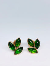 Load image into Gallery viewer, Diopside Leaf Motive Earring