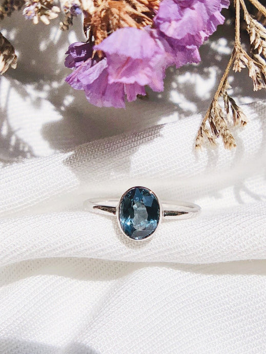 1.03ctw Oval Natural Teal Blue Spinel Ring in White Gold