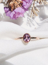 Load image into Gallery viewer, Oval Natural Grape Sapphire Ring in Rose Gold