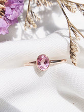 Load image into Gallery viewer, Oval Natural Light Pink Sapphire Ring in Rose Gold
