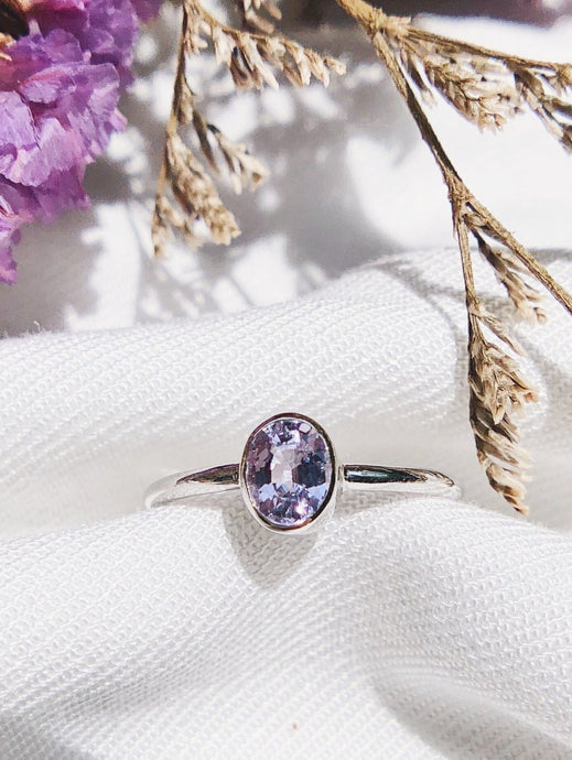 Oval Natural Lilac Sapphire Ring in White Gold