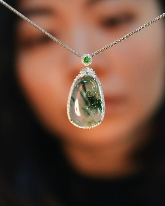 Glassy Jade Pendant set in 18k white gold and diamonds